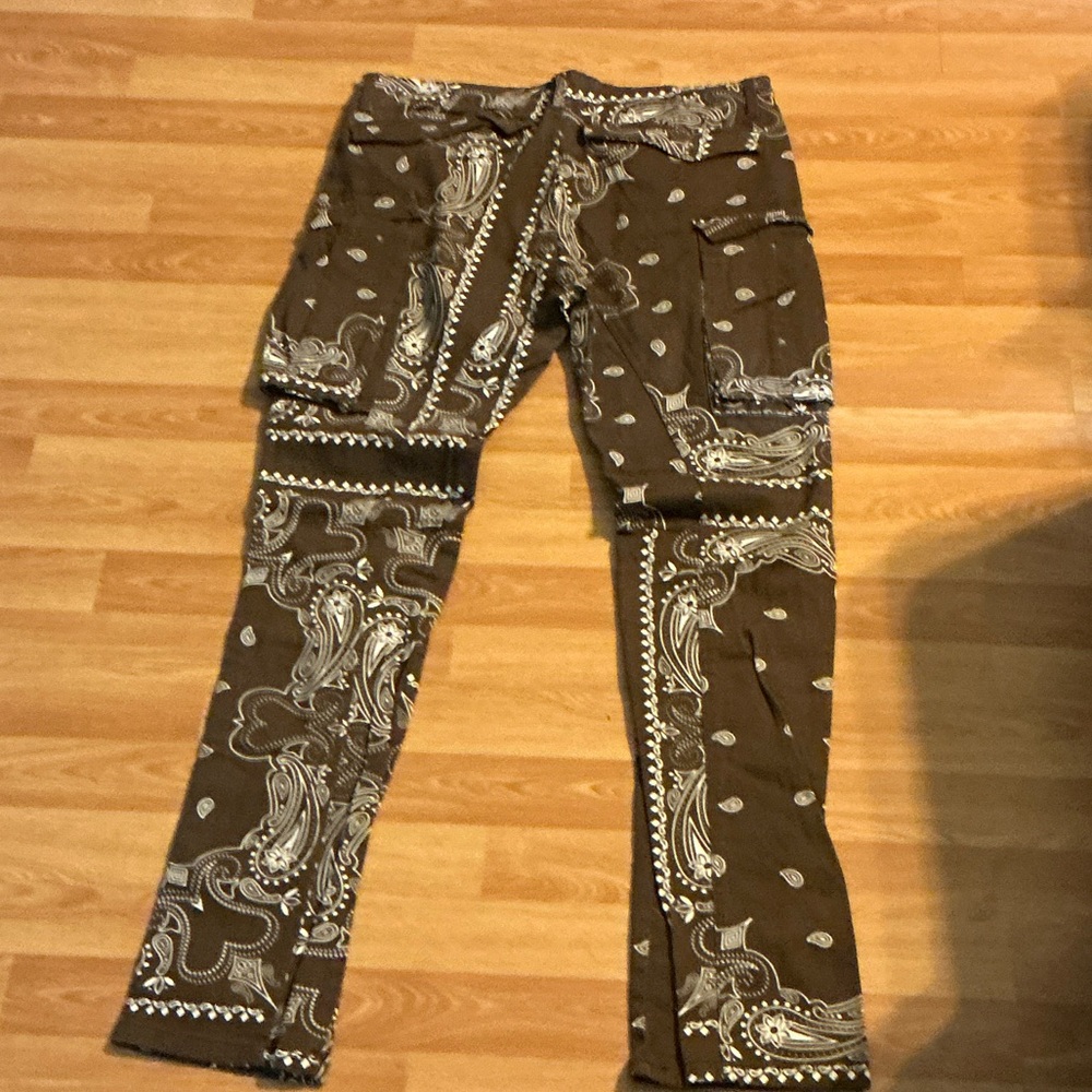 Fashion Nova Brown Paisley Men Jeans - Picture 6 of 7